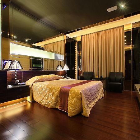 Spring Hotel Taizhong Zewnętrze zdjęcie